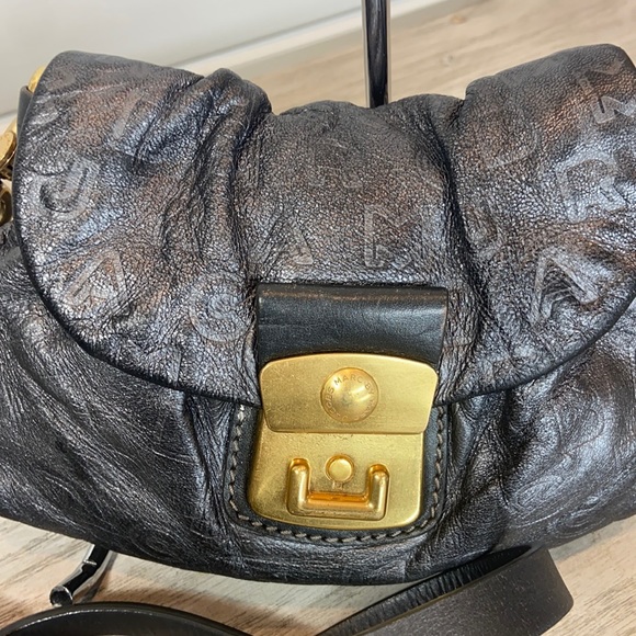 Marc by Marc Jacobs Dreamy Letter Linda Embossed Leather Bag Graphite Metal Bag - Picture 4 of 13